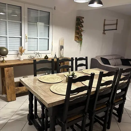 Les Rolliannes Maison Au Village *